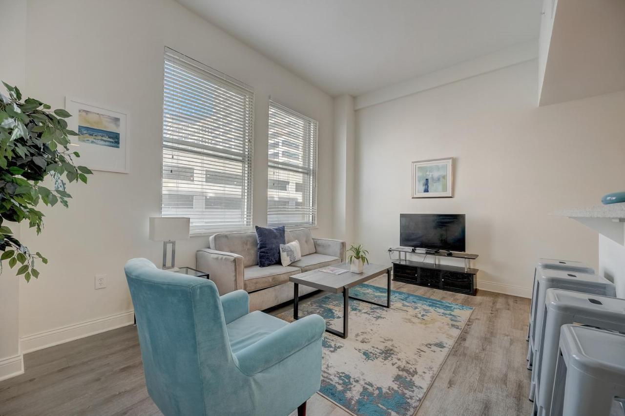 شقة إنديانابوليس  في Frontdesk Penn Street Tower Apts Downtown Indy المظهر الخارجي الصورة